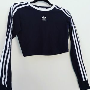 Crop top Adidas 🏁